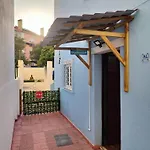 Blue House Amadora