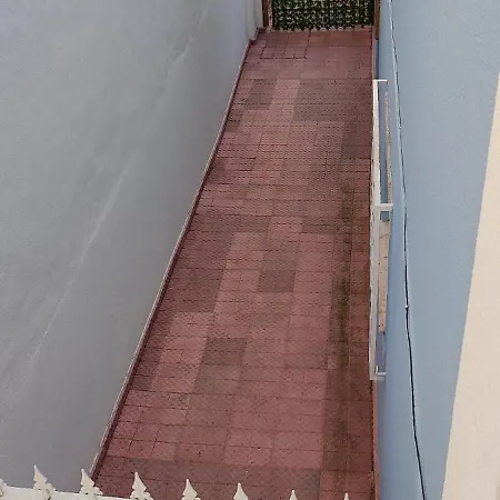 Blue House Apartment